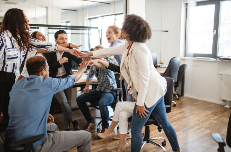 Team Building Rapport The Benefits of Team Building Activities - Rapport Innovative Marketing